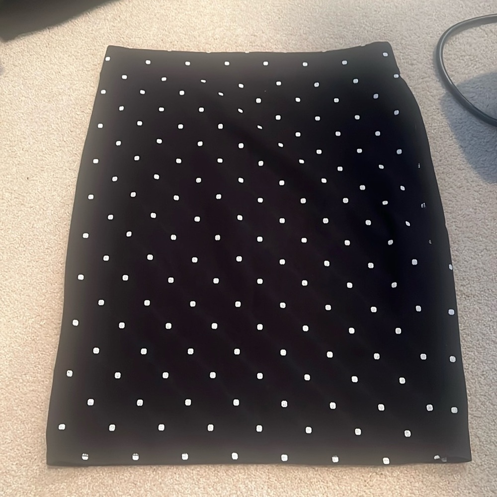 Old Navy Polka Dot Pencil Stretch Skirt
